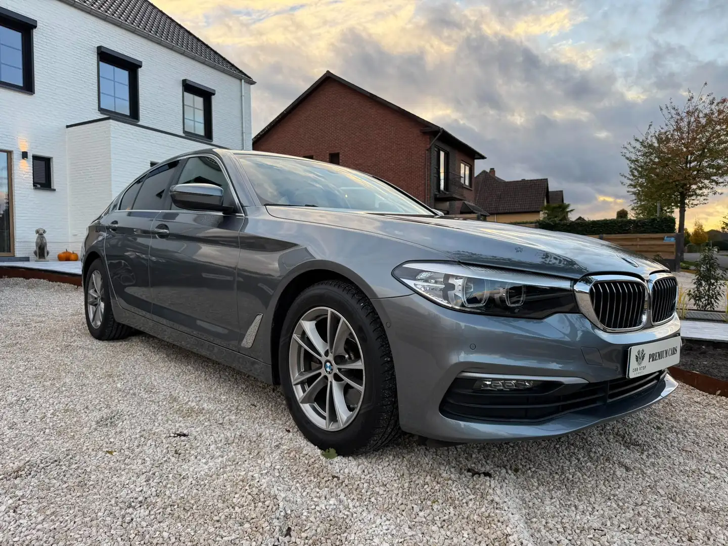 BMW 518 518d Aut. Sport Line (gereserveerd) Gris - 2