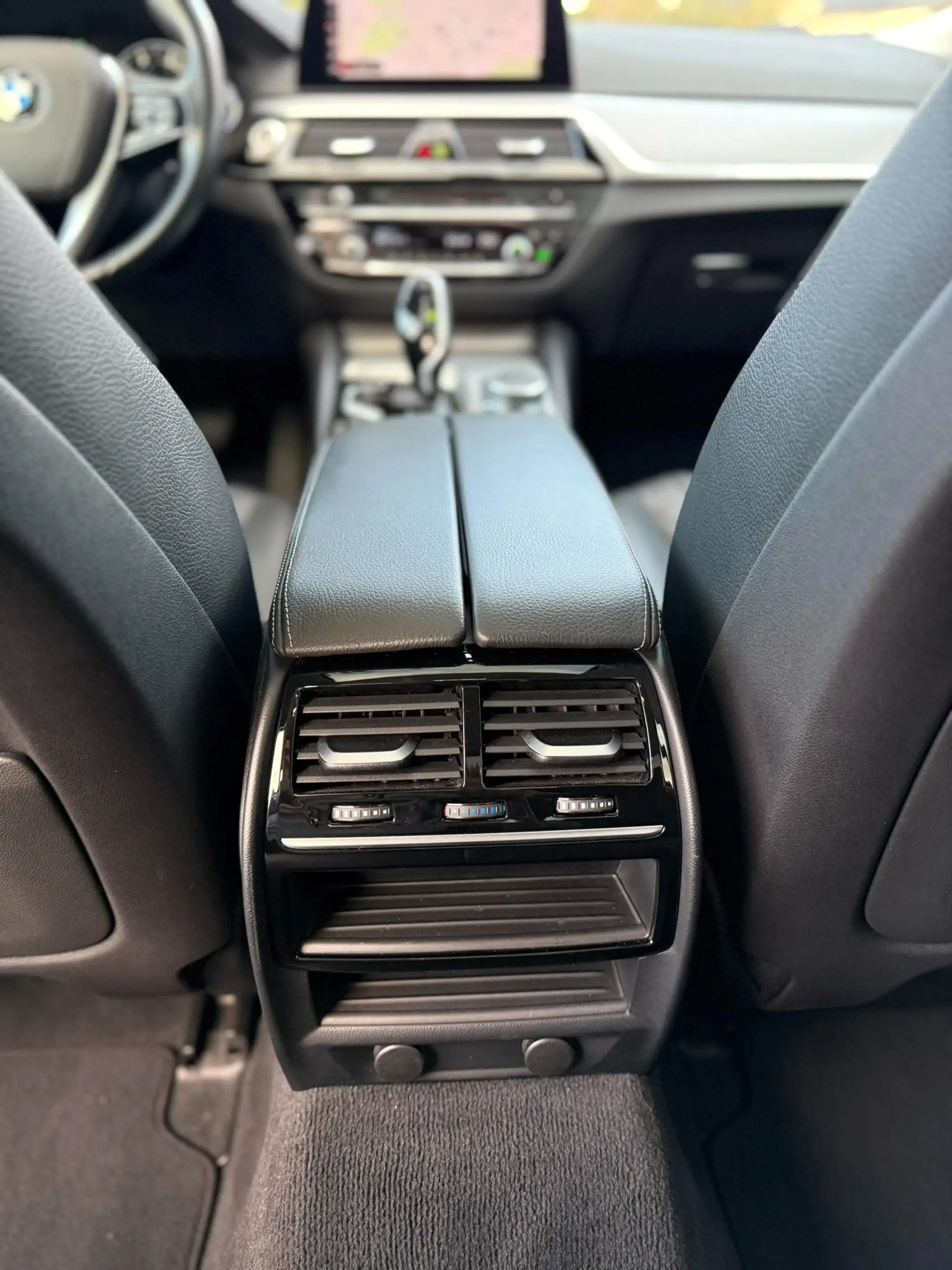 BMW 518 518d Aut. Sport Line (gereserveerd) — photo 3