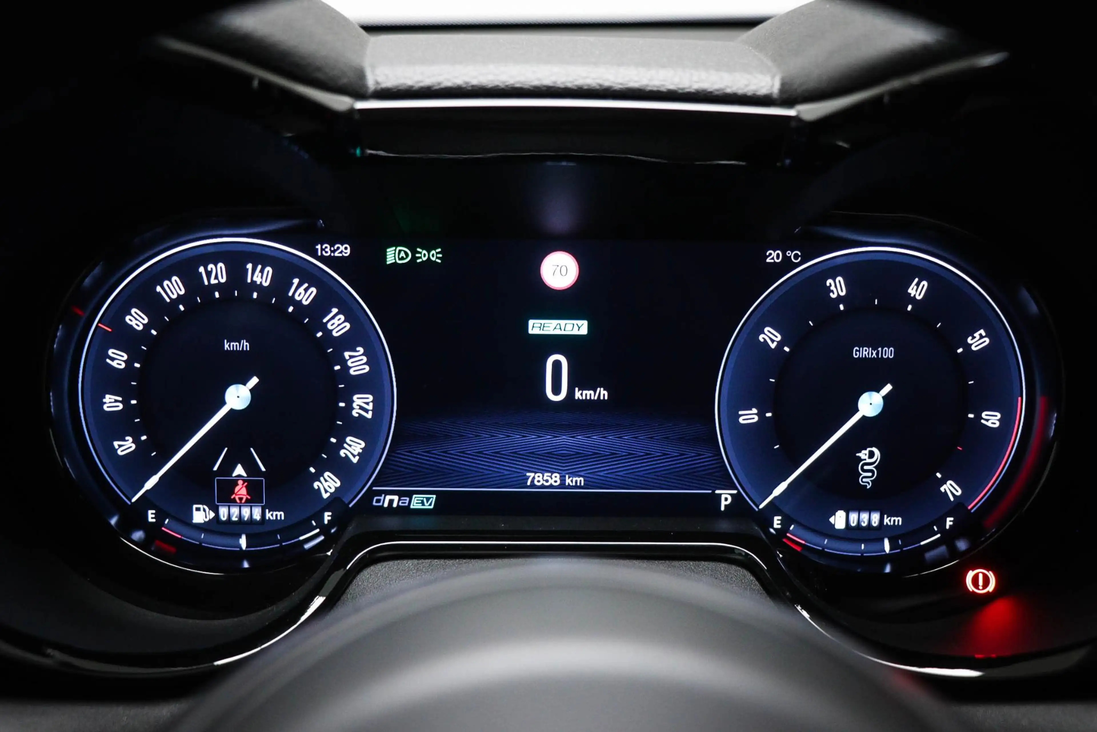 Alfa Romeo Tonale 1.3T PHEV Veloce | TECHNOLOGY PACK | DRAADLOZE LAD — photo 4