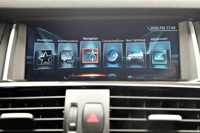 BMW X3 view 15