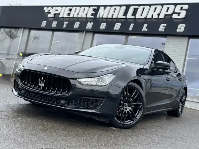 Maserati Ghibli 3.0 V6 BiTurbo / CARPLAY / NAV / BLACK /