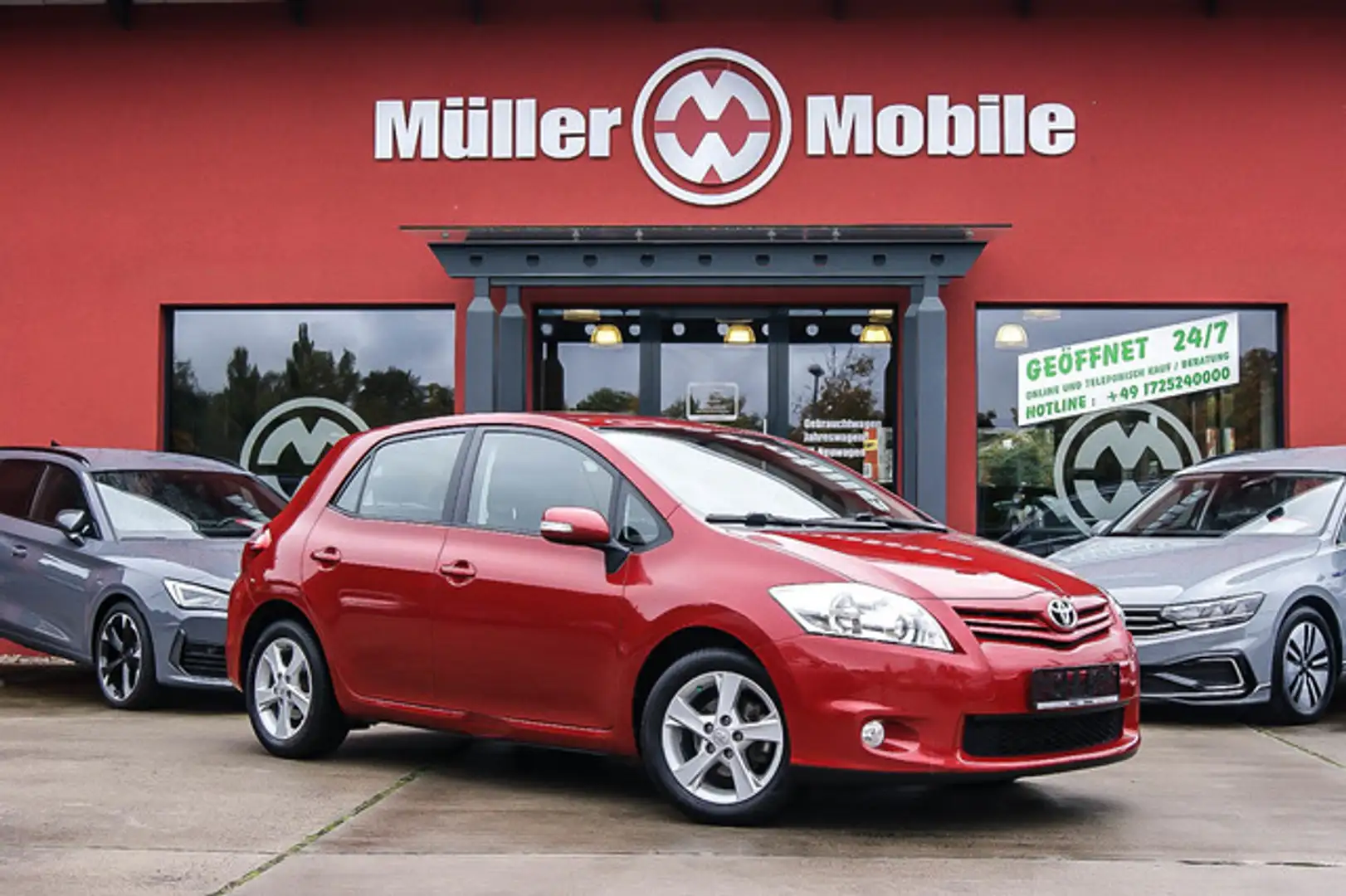 Toyota Auris 1.6 Valvematic Travel NAVIGATION PDC 1HAND Rot - 1