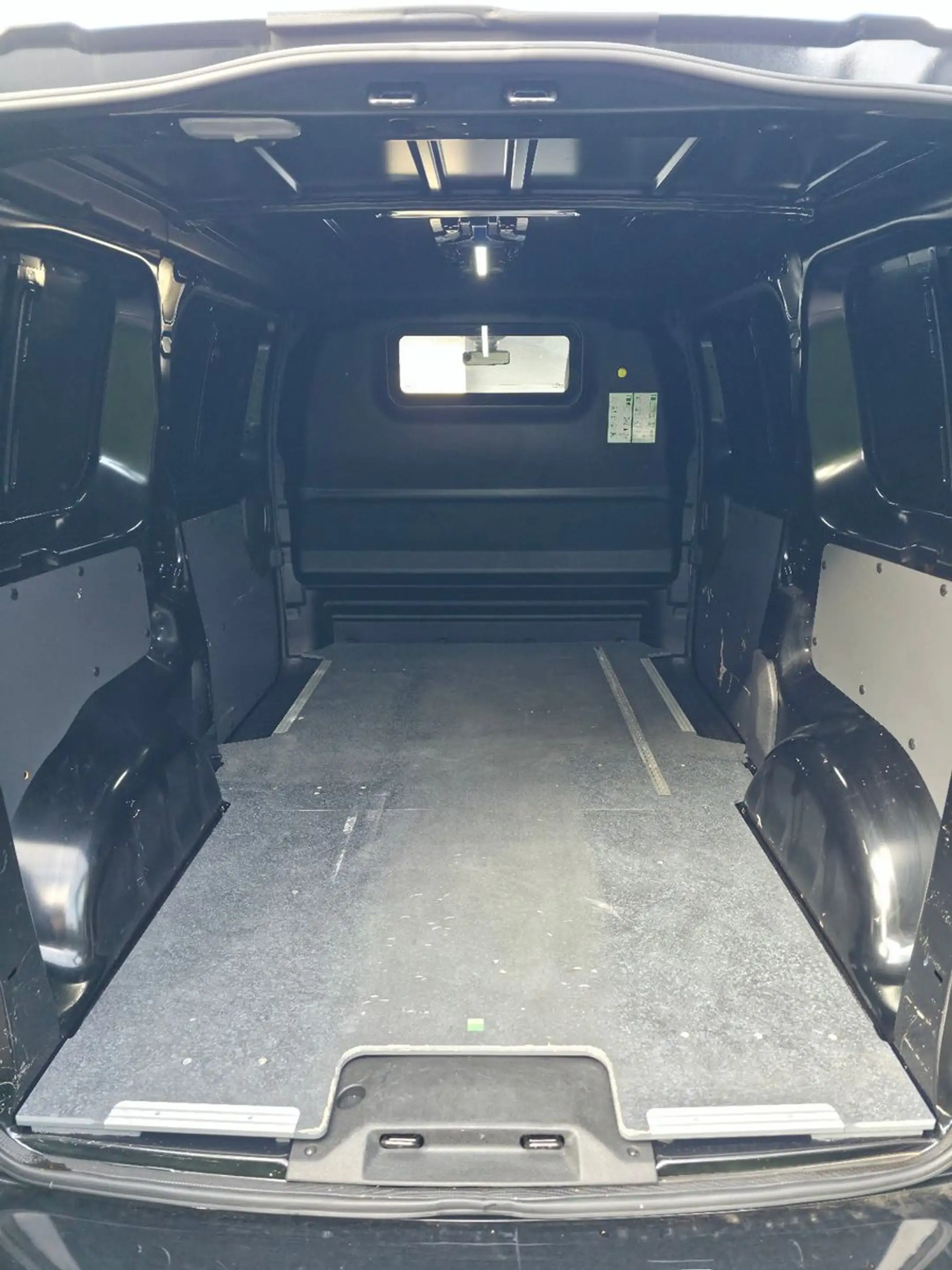 Peugeot Expert Asphalt L2 Automatik (2 x Schiebetür) — photo 9