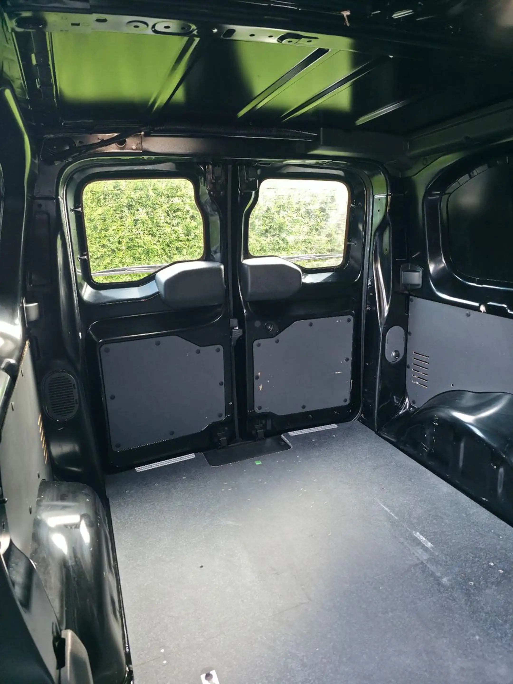 Peugeot Expert Asphalt L2 Automatik (2 x Schiebetür) — photo 11