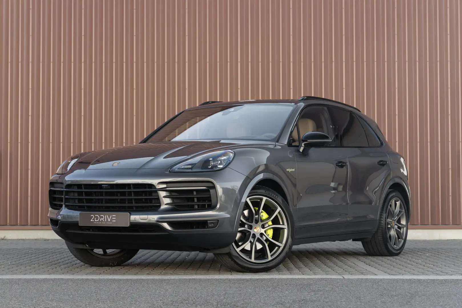 Porsche Cayenne 3.0i V6 E-Hybrid | PASM | PDLS | Pano | 360° Gris - 1