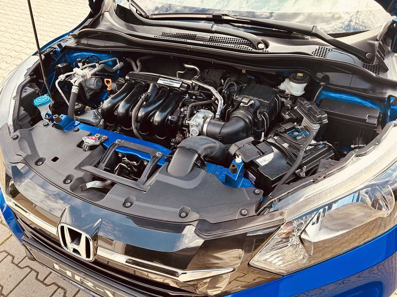 Honda HR-V 1.5 i-VTEC Elegance — photo 15