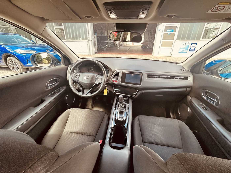 Honda HR-V 1.5 i-VTEC Elegance — photo 9