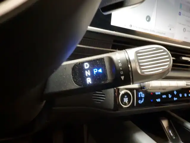 Hyundai Ioniq 6 view 13