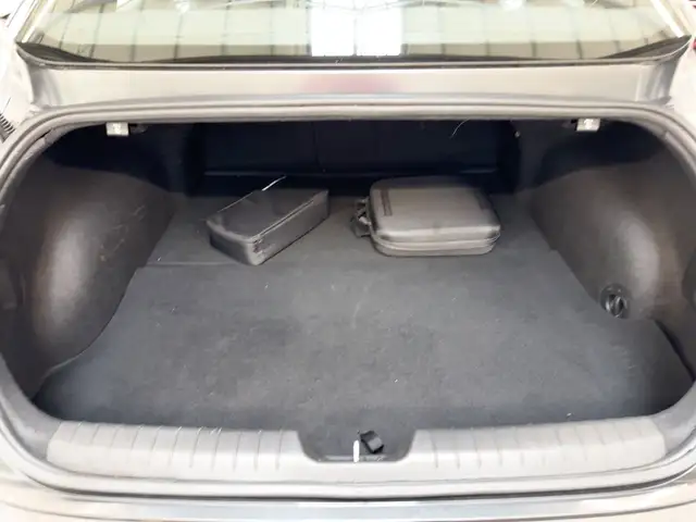 Hyundai Ioniq 6 view 6