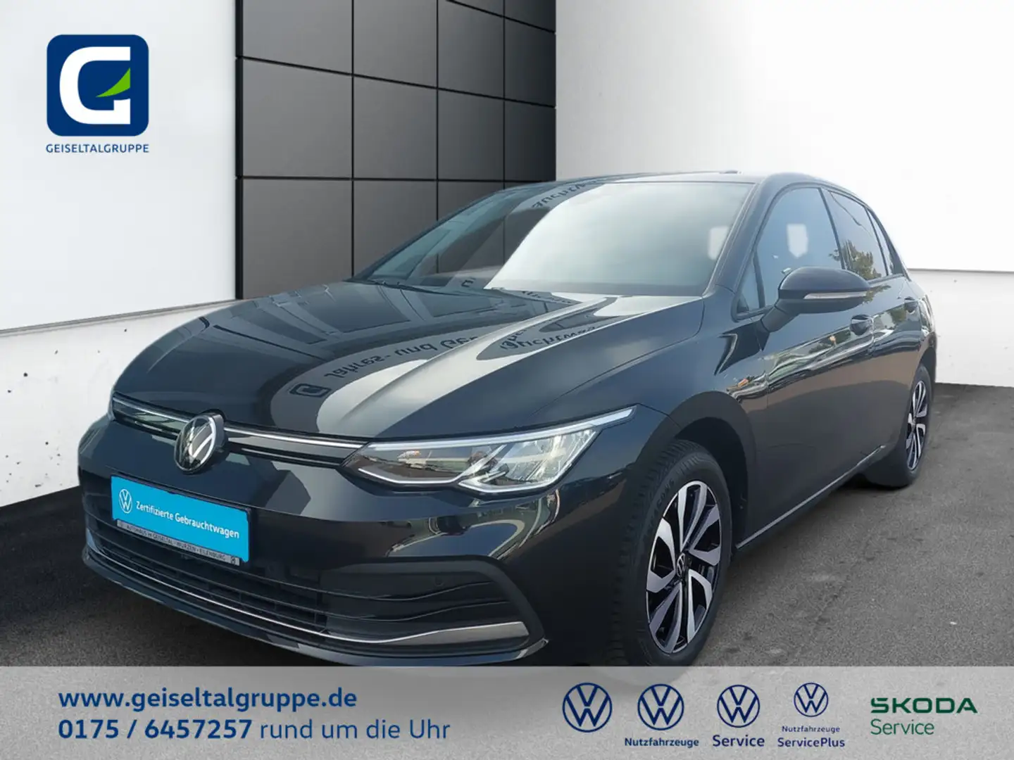 Volkswagen Golf VIII 1.5 TSI Active *LED*STANDH*NAVI*DAB+*LENKRAD  Nero - 1