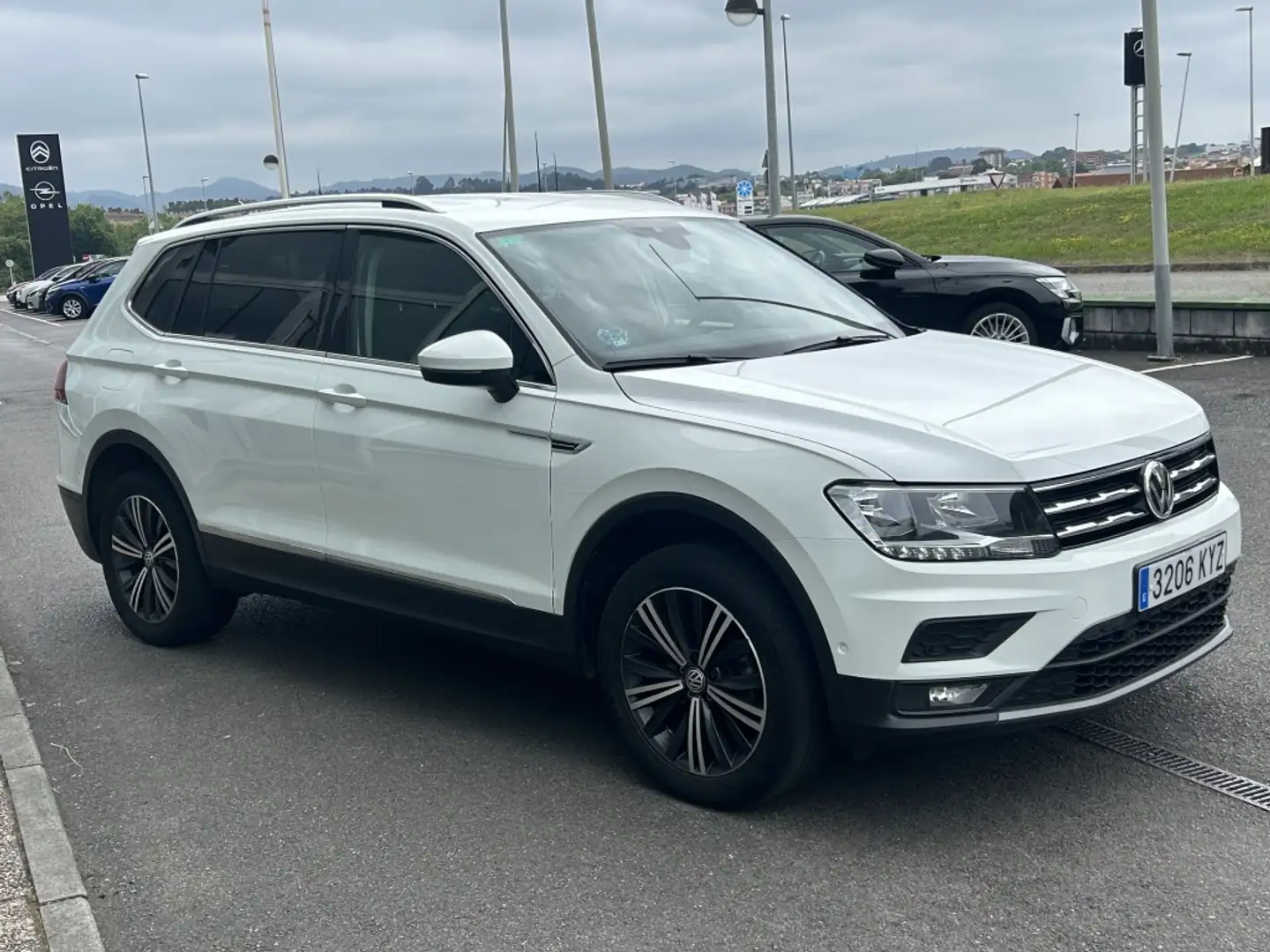 Volkswagen Tiguan Allspace 2.0TDI Advance DSG 110kW Weiß - 2