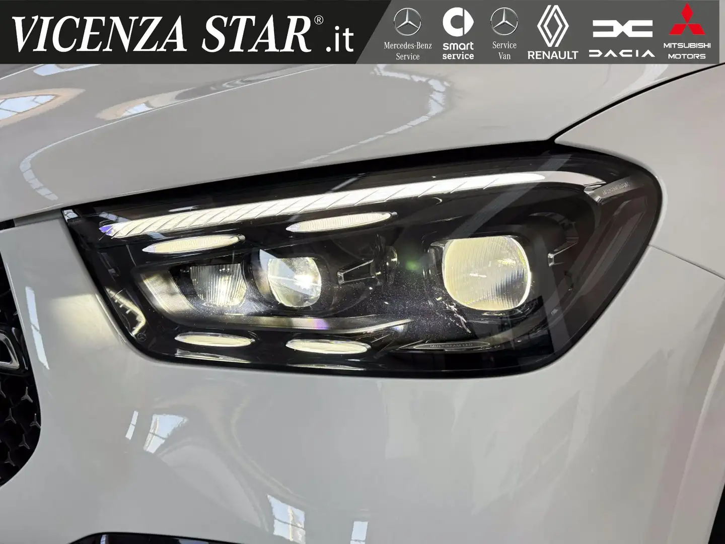 Mercedes-Benz GLE 300 d MHV 4MATIC AMG PREMIUM Blanc - 2