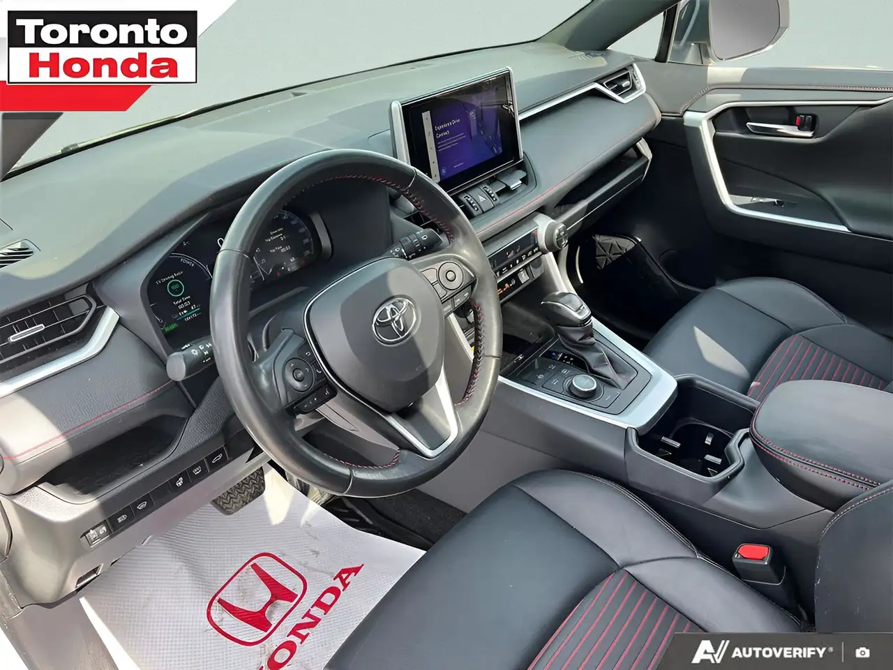 Toyota RAV 4 Prime снимка Toyota RAV 4 Prime
