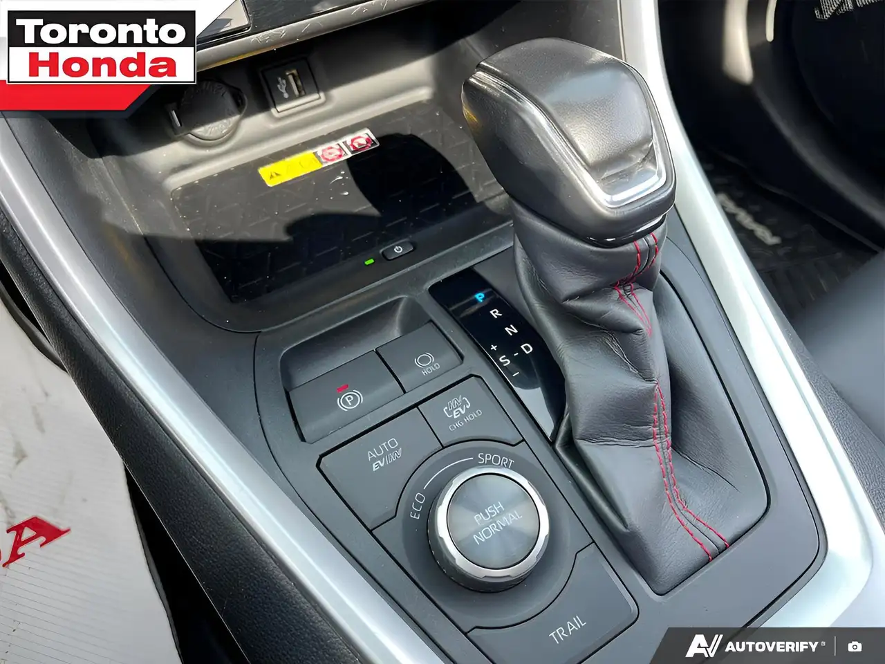Toyota RAV 4 Prime снимка Toyota RAV 4 Prime