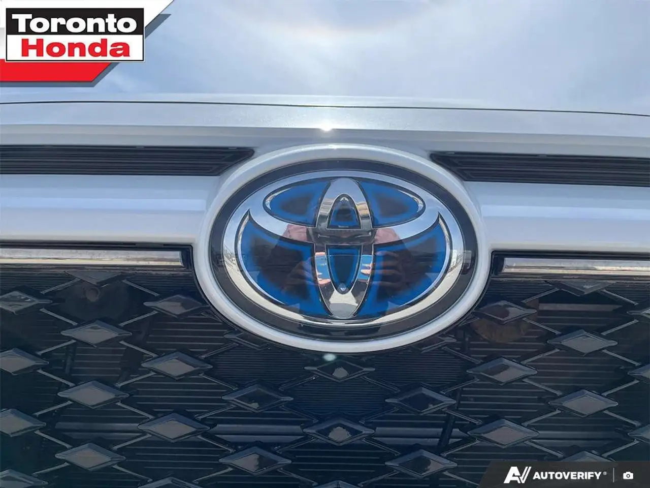 Toyota RAV 4 Prime снимка Toyota RAV 4 Prime