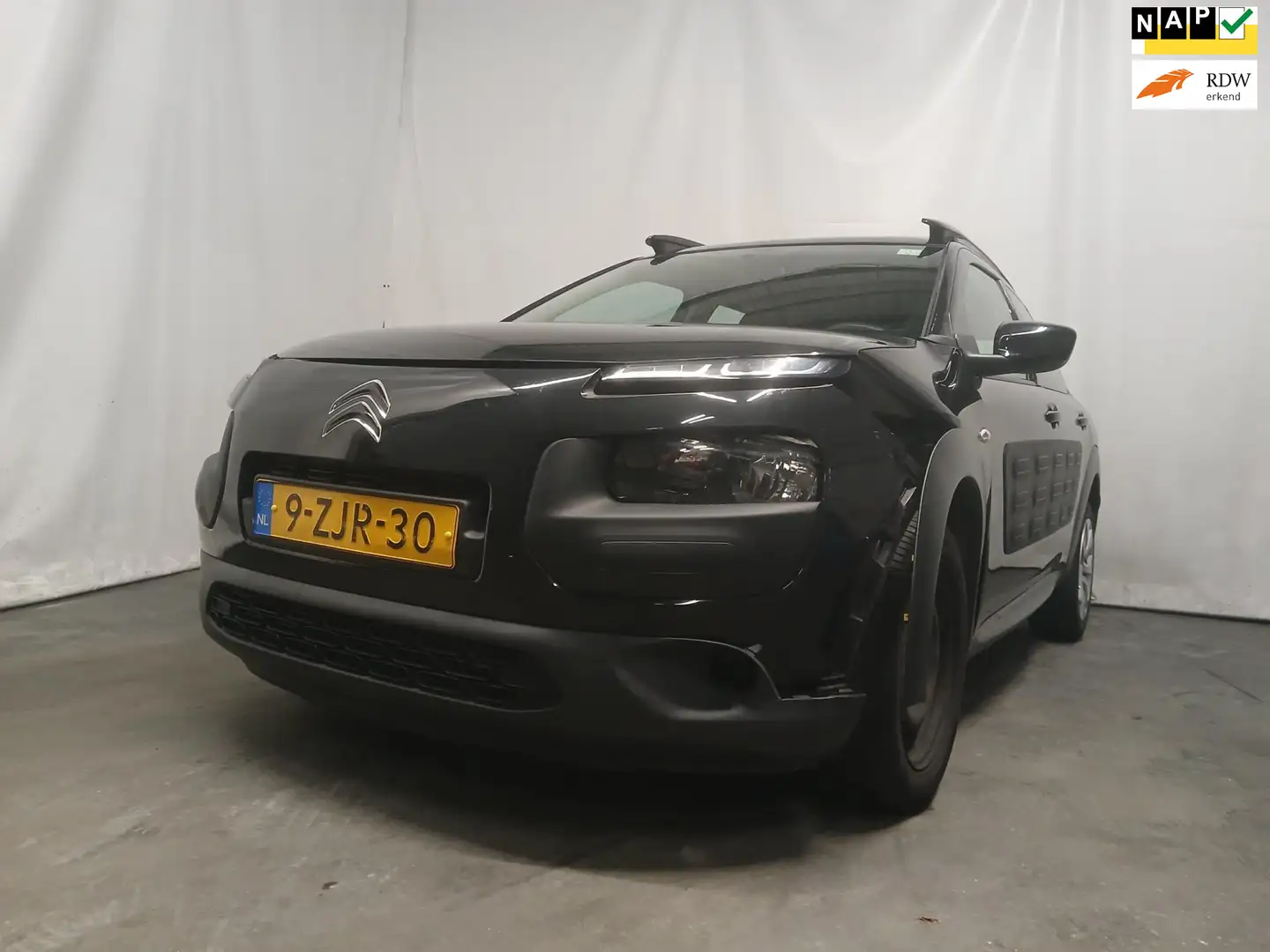 Citroen C4 Cactus 1.2 VTi Feel - Schade Zwart - 1