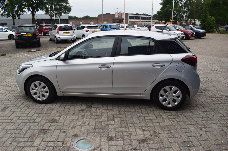 Hyundai i20 1.0 T-GDI Blue 100PK Comfort — photo 8