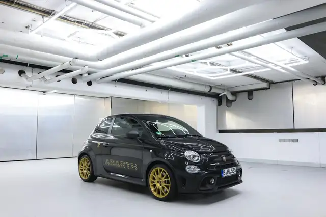 Abarth 695 75 Anniversario