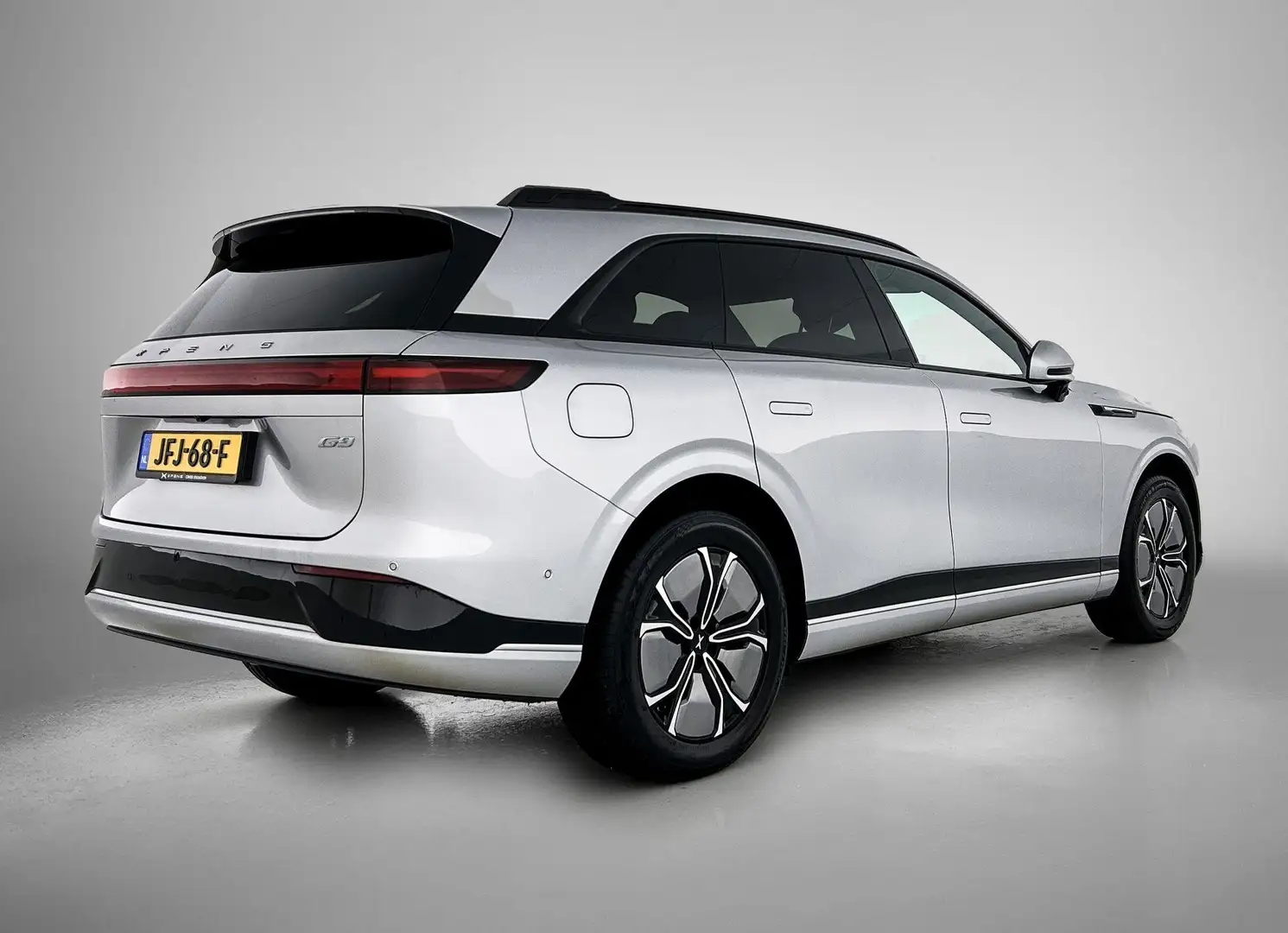 Xpeng G9 RWD 78 kWh Trekhaak | Panoramadak | AppleCarplay Grau - 2