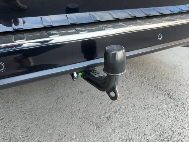 Mercedes-Benz V 300 d 4M AVANTGARDE Lang AMG AHV Standhzg Distr Ansicht 16