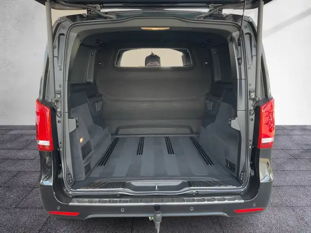 Mercedes-Benz V 300 d 4M AVANTGARDE Lang AMG AHV Standhzg Distr Ansicht 7