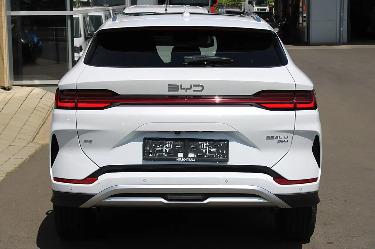 BYD SEAL U