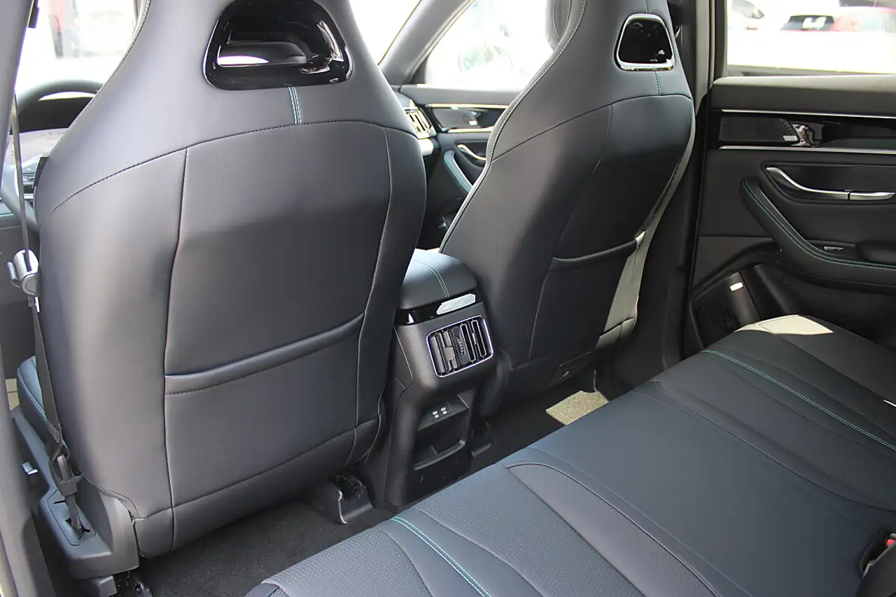 BYD SEAL U