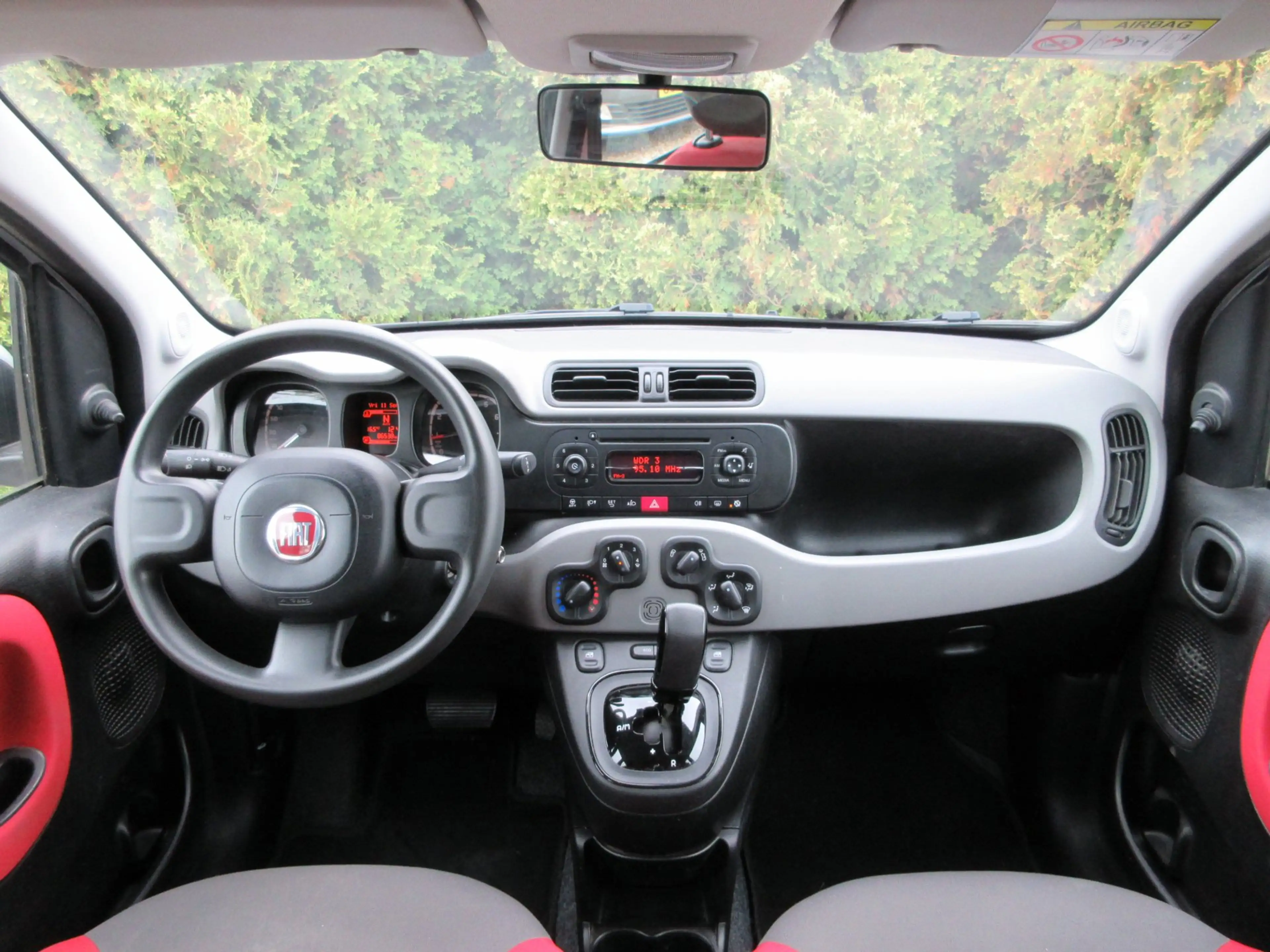 Fiat Panda 0.9 TwinAir Ed. Cool Automaat * 1e Eigenaar * — photo 2