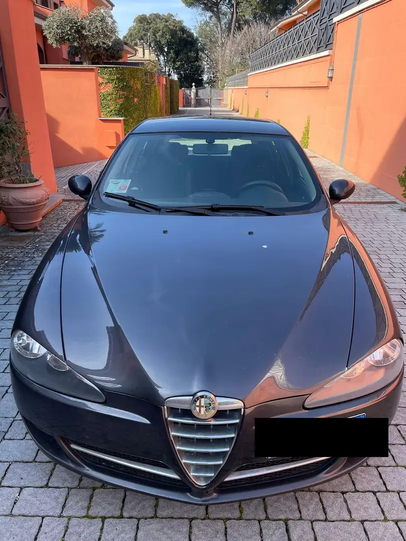 Alfa Romeo 147 147 II 2004 5p 1.6 ts 16v C.N.C 120cv Grigio - 2