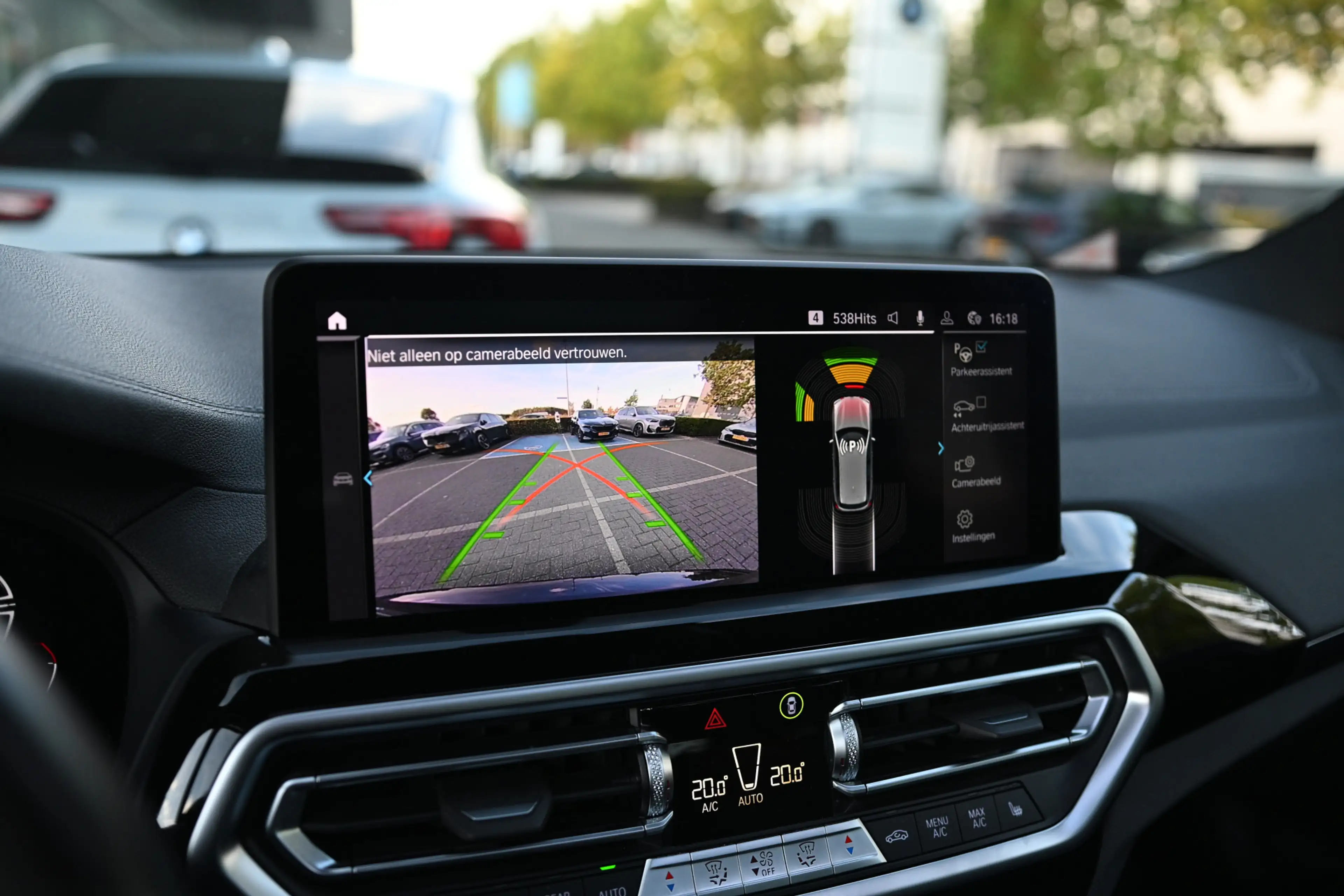 BMW iX3 Executive M Sport / Sportstoelen / Memory / Achter — photo 10