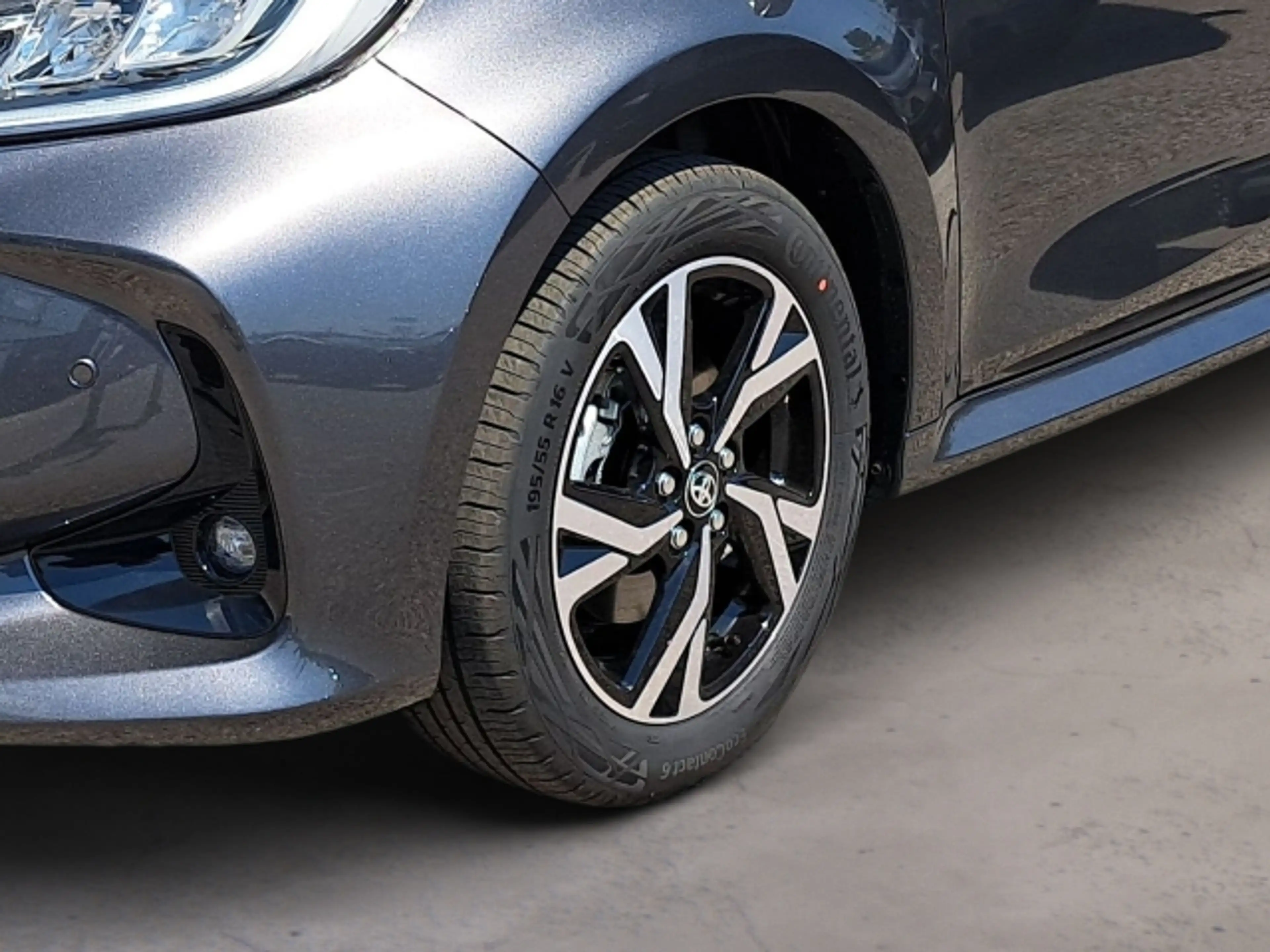Toyota Yaris Yaris 1,5 HSD Active — photo 8