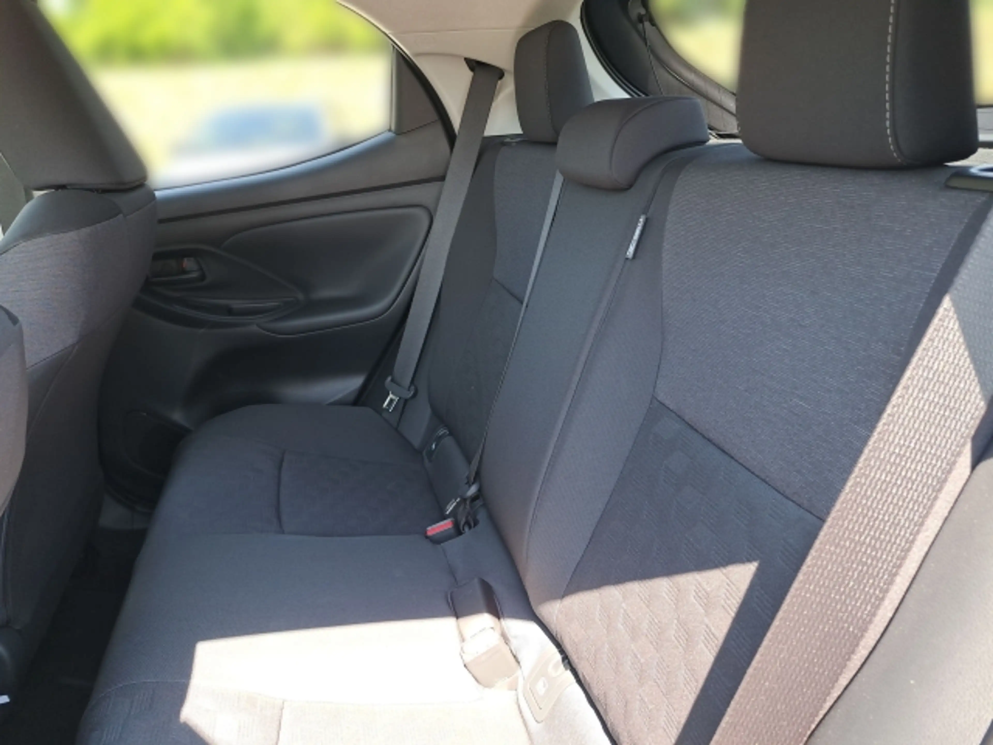 Toyota Yaris Yaris 1,5 HSD Active — photo 14
