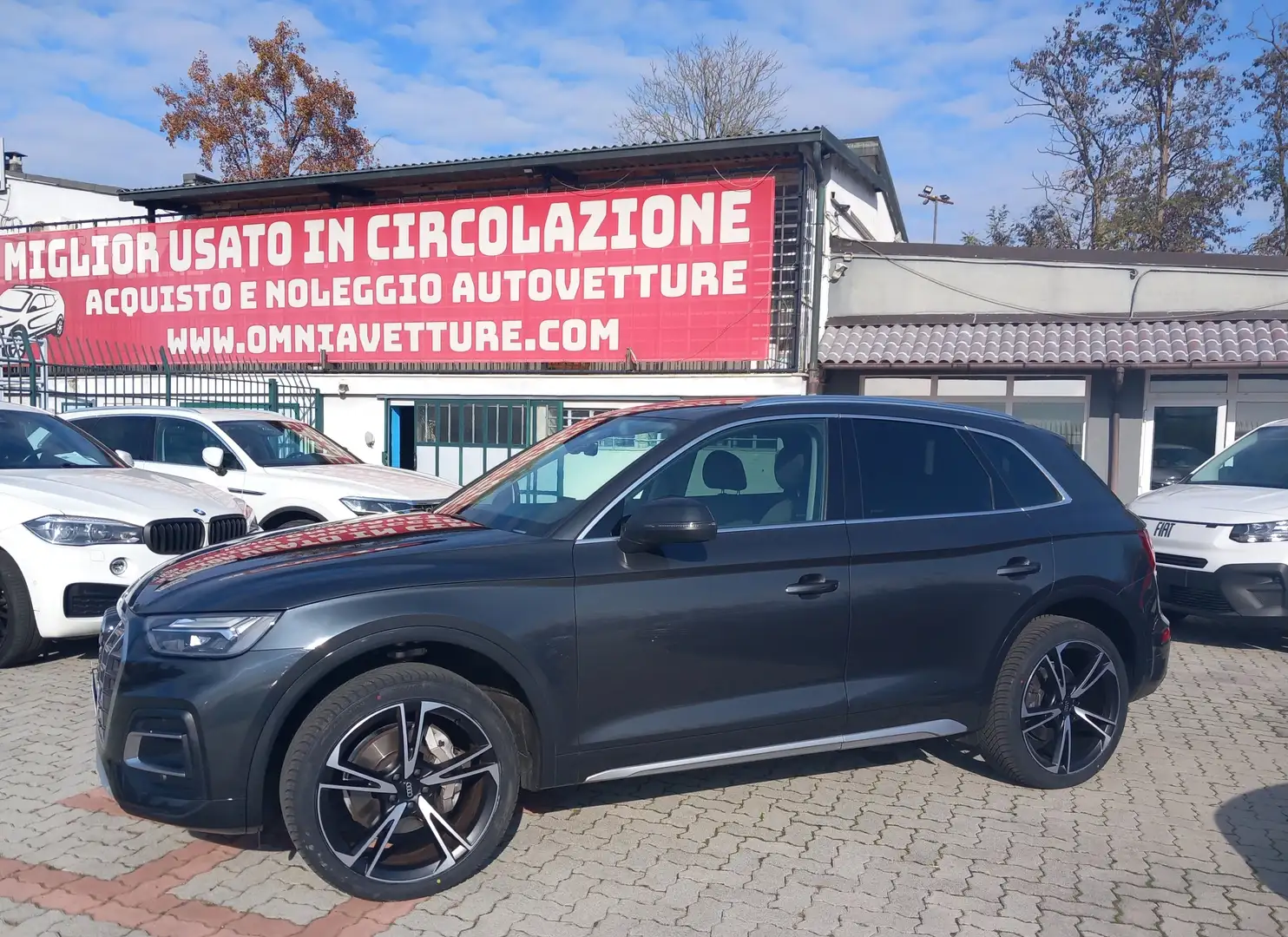 Audi Q5 40 2.0 tdi mhev 12V B quattro s-tronic IVA ESPOTA Grau - 1