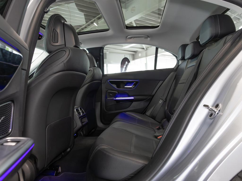 Mercedes-Benz C 400 e 4M , AMG NIGHT MEMO 360 AHK DISTR KAMERA — photo 8