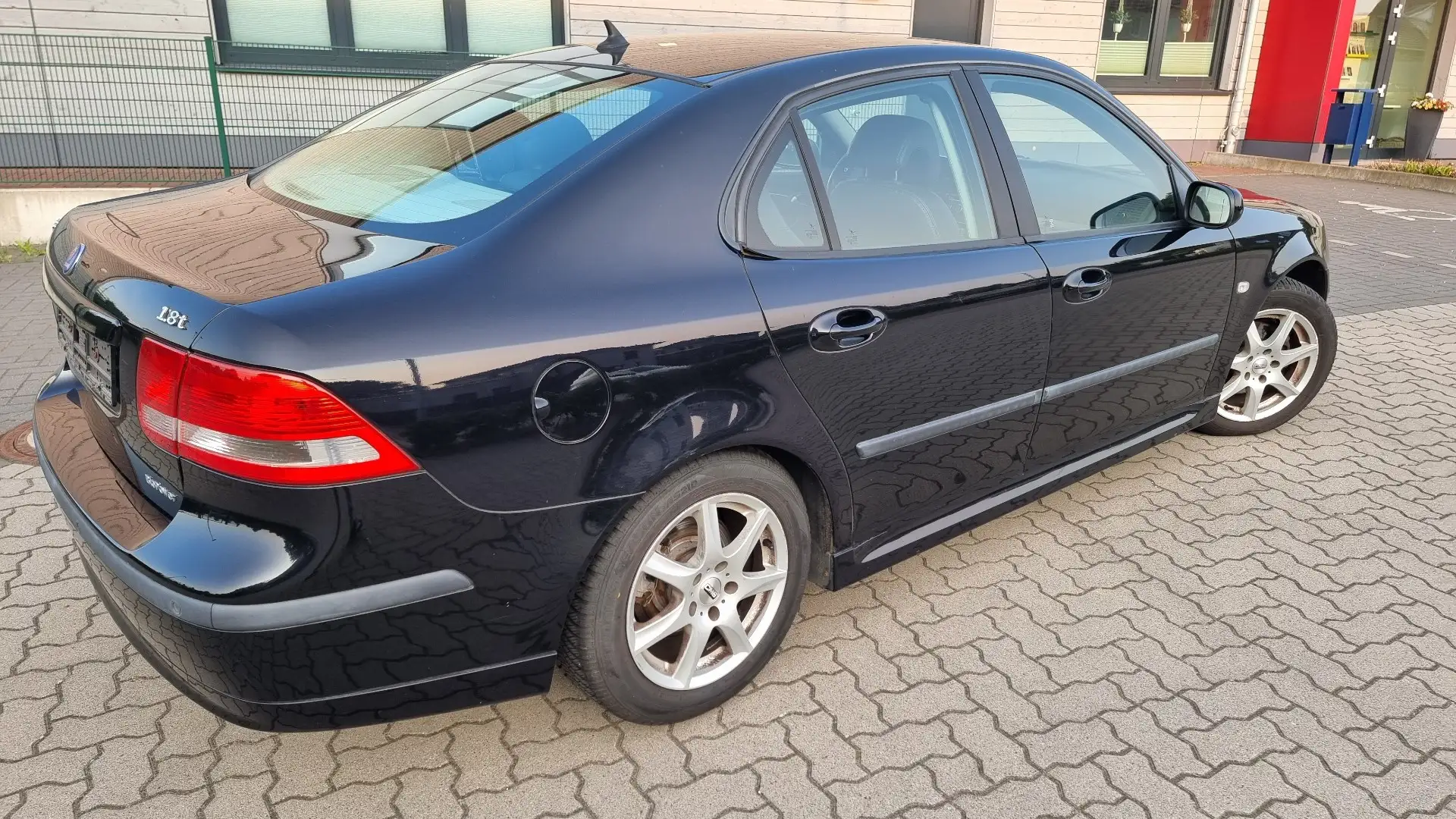 Saab 9-3 9-3 1.8 t Czarny - 2