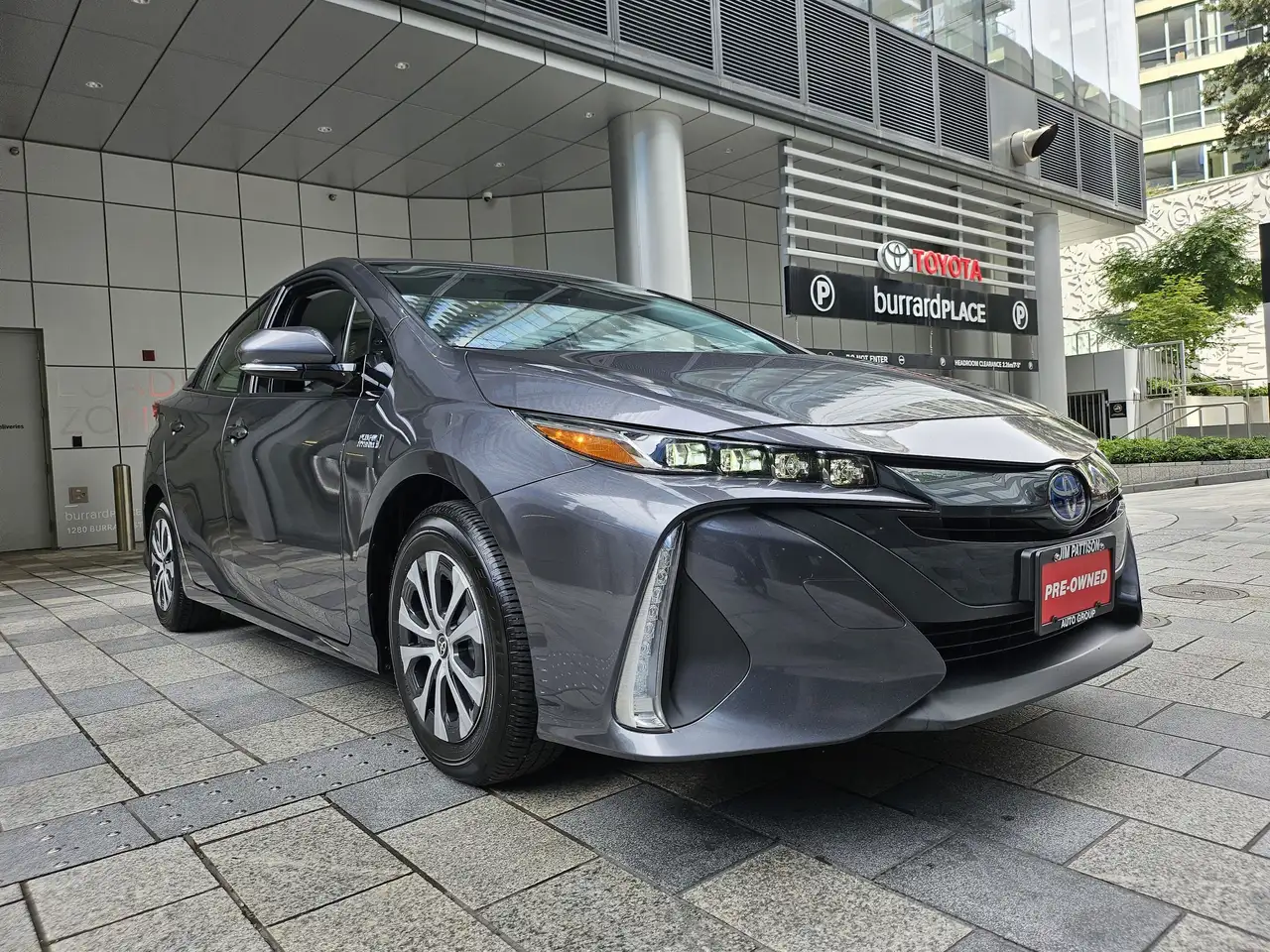 Toyota Prius Prime снимка Toyota Prius Prime