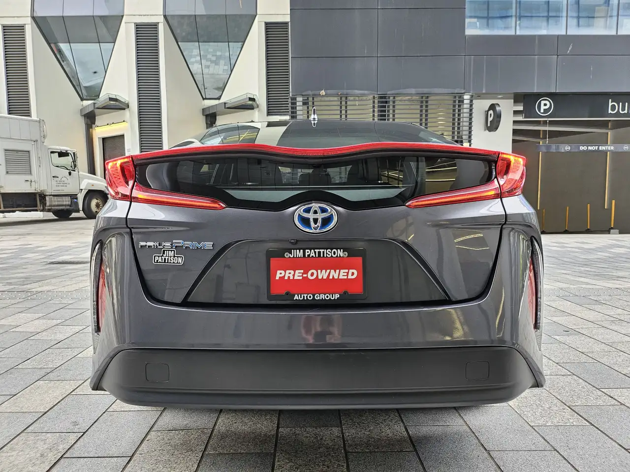 Toyota Prius Prime снимка Toyota Prius Prime