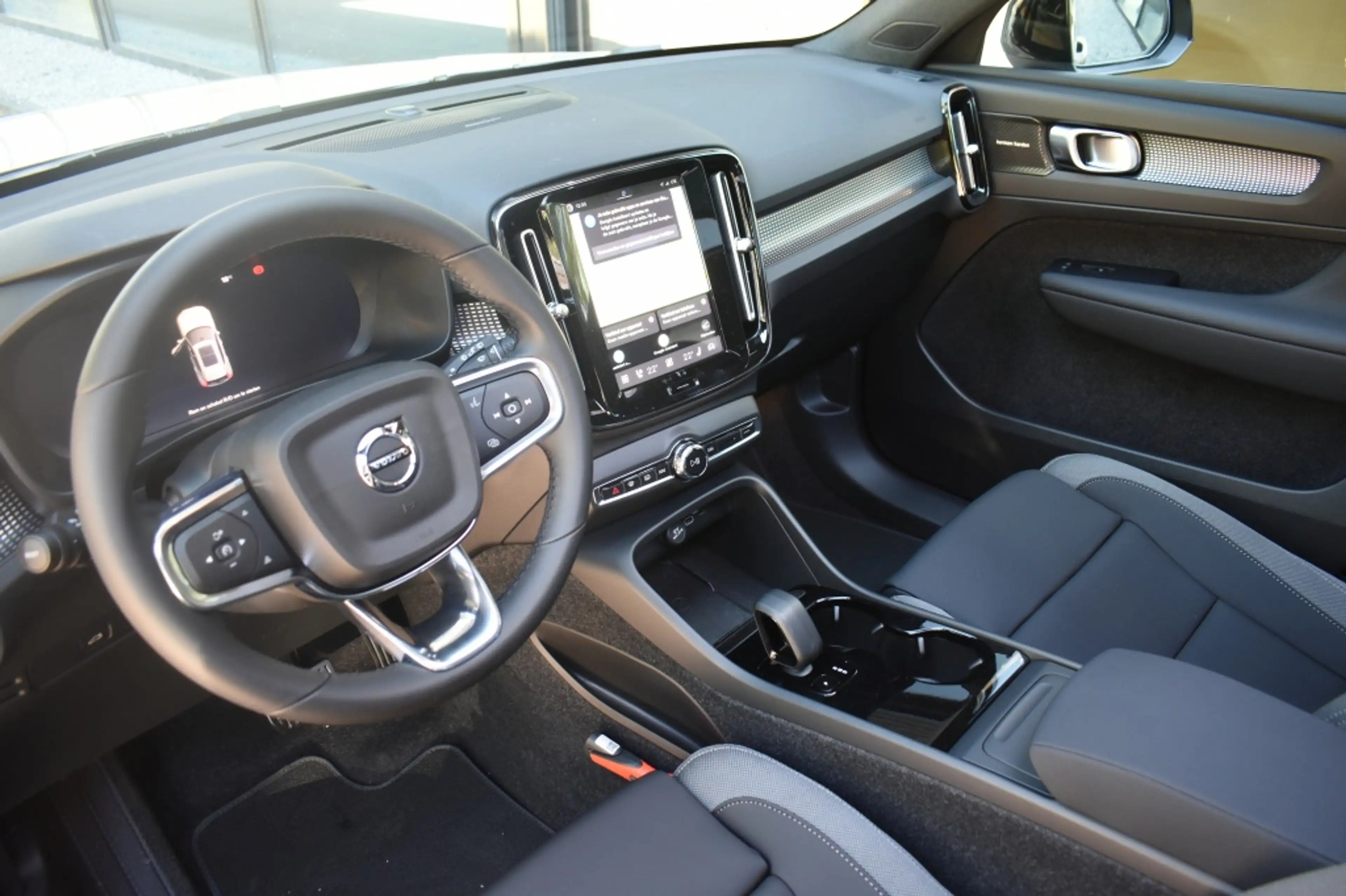 Volvo EX40 Extended Range Ultra Europa 252pk/82kWh | 20'' | G — photo 3