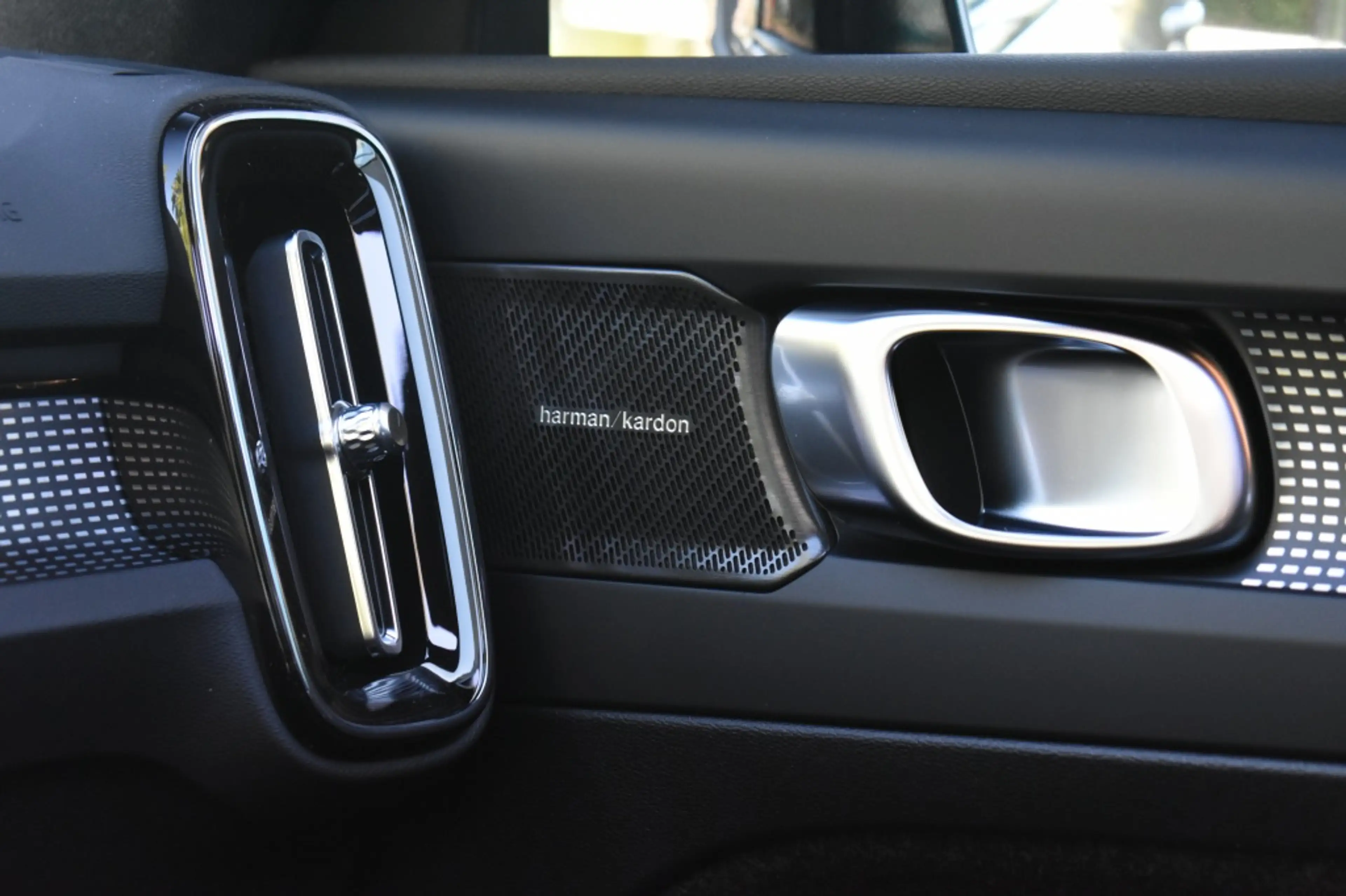 Volvo EX40 Extended Range Ultra Europa 252pk/82kWh | 20'' | G — photo 24