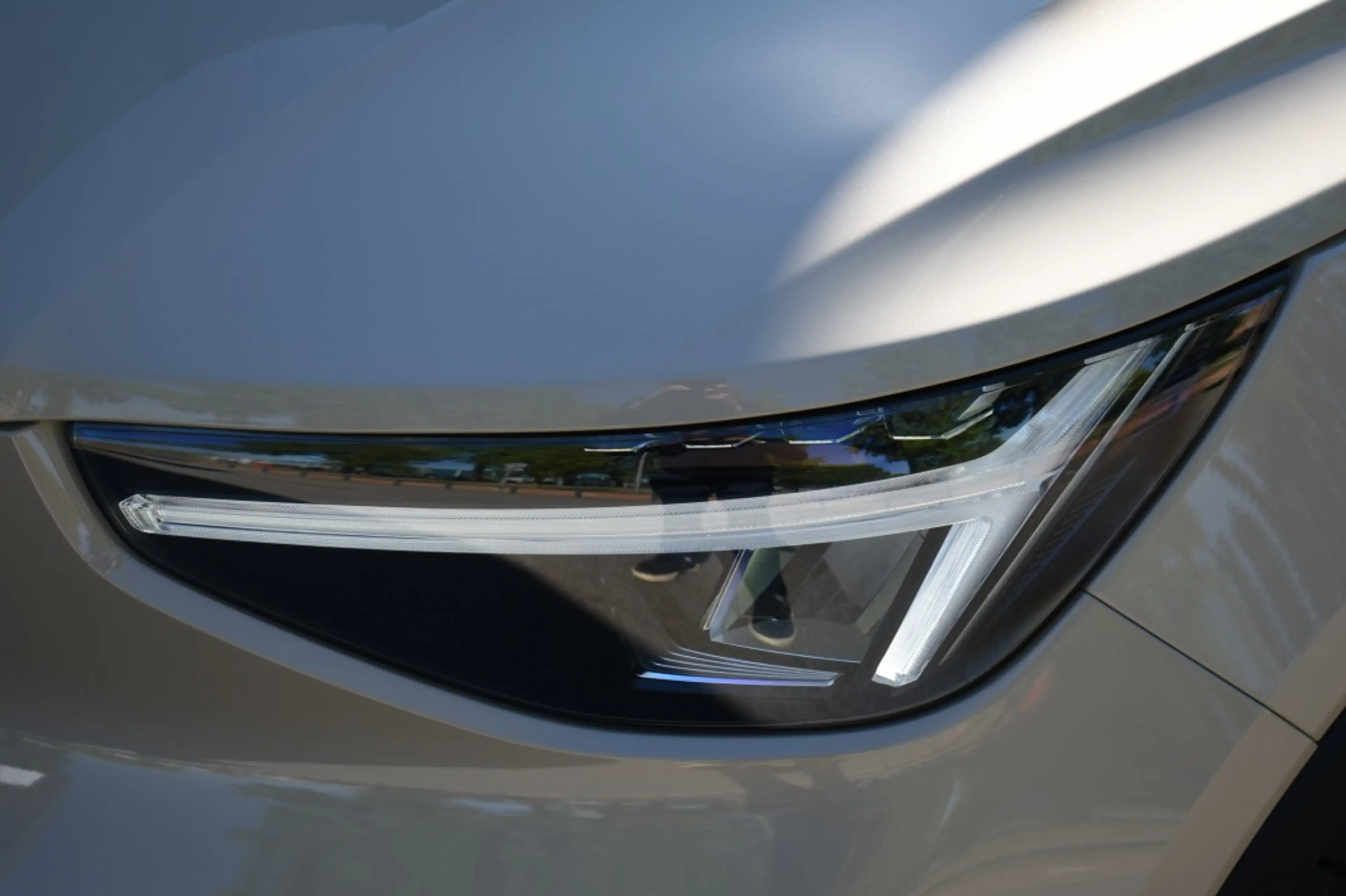 Volvo EX40 Extended Range Ultra Europa 252pk/82kWh | 20'' | G — photo 7