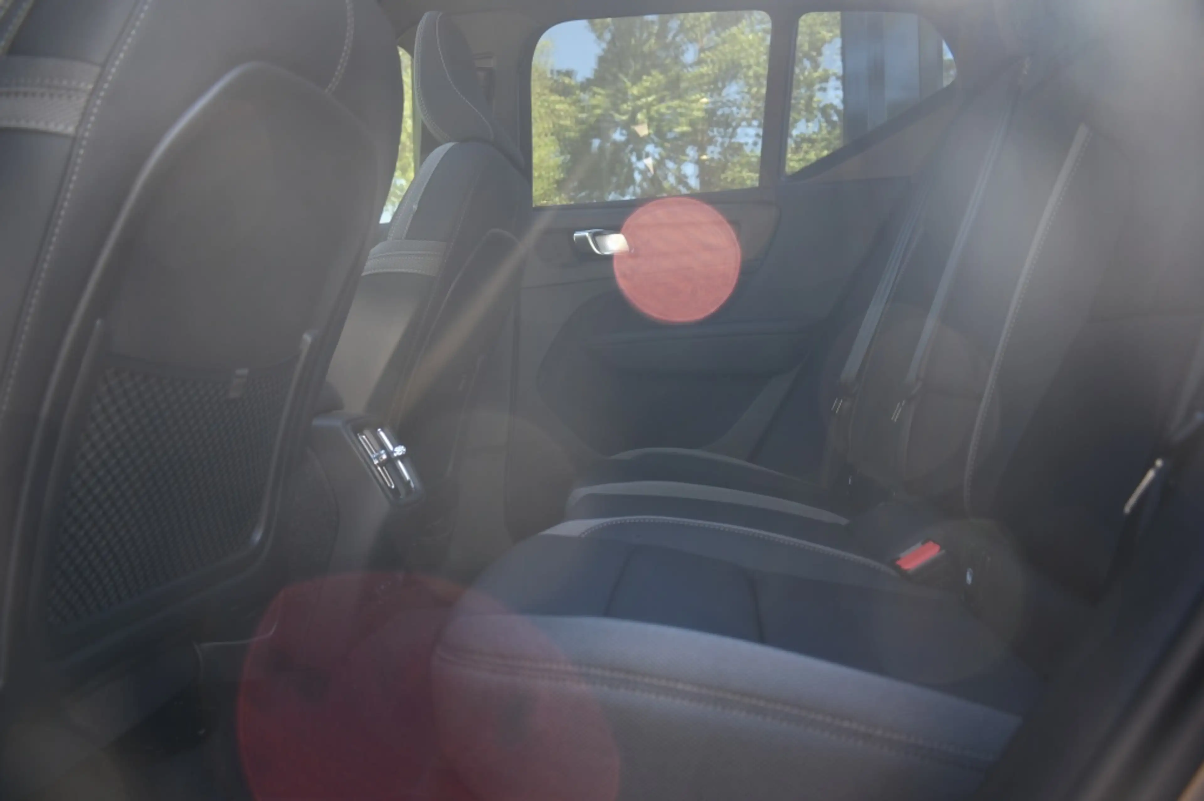 Volvo EX40 Extended Range Ultra Europa 252pk/82kWh | 20'' | G — photo 19