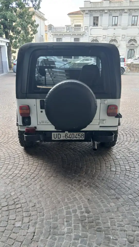 Jeep Wrangler Hard Top 2.5 Laredo, foto 3