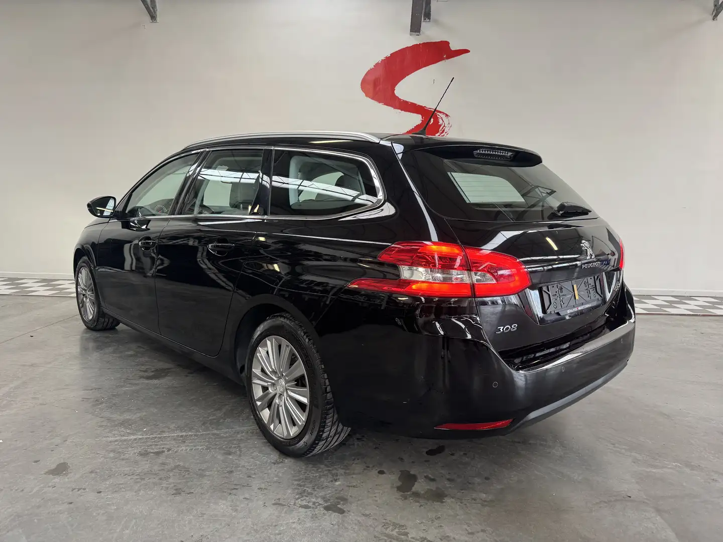 Peugeot 308 308 SW 1.6 BlueHDi // 1ÈRE MAIN / HTVA: 7 355€ Schwarz - 2