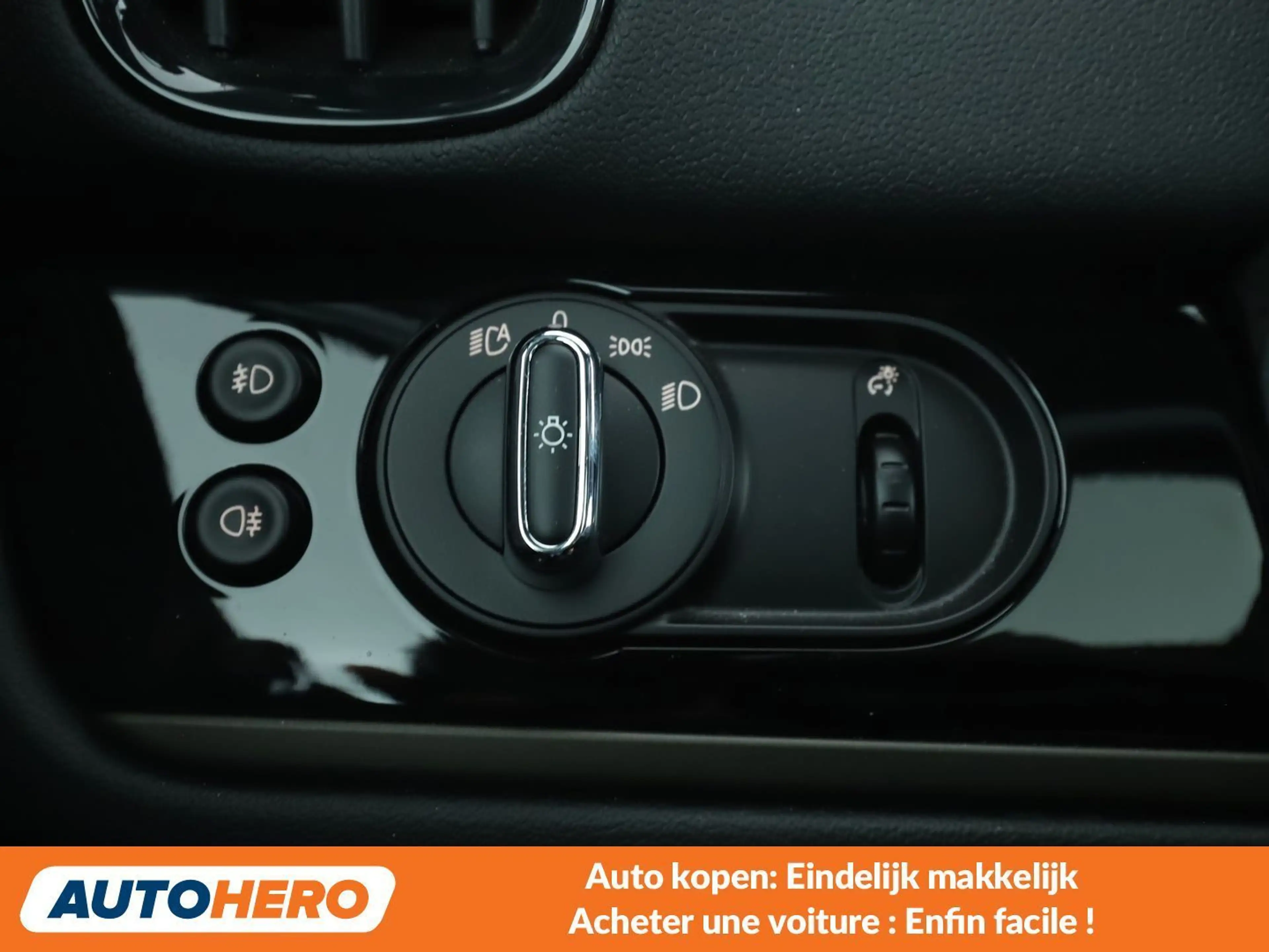 MINI Cooper SE Countryman Cooper S E Hybrid ALL4 John Cooper Works Trim — photo 15