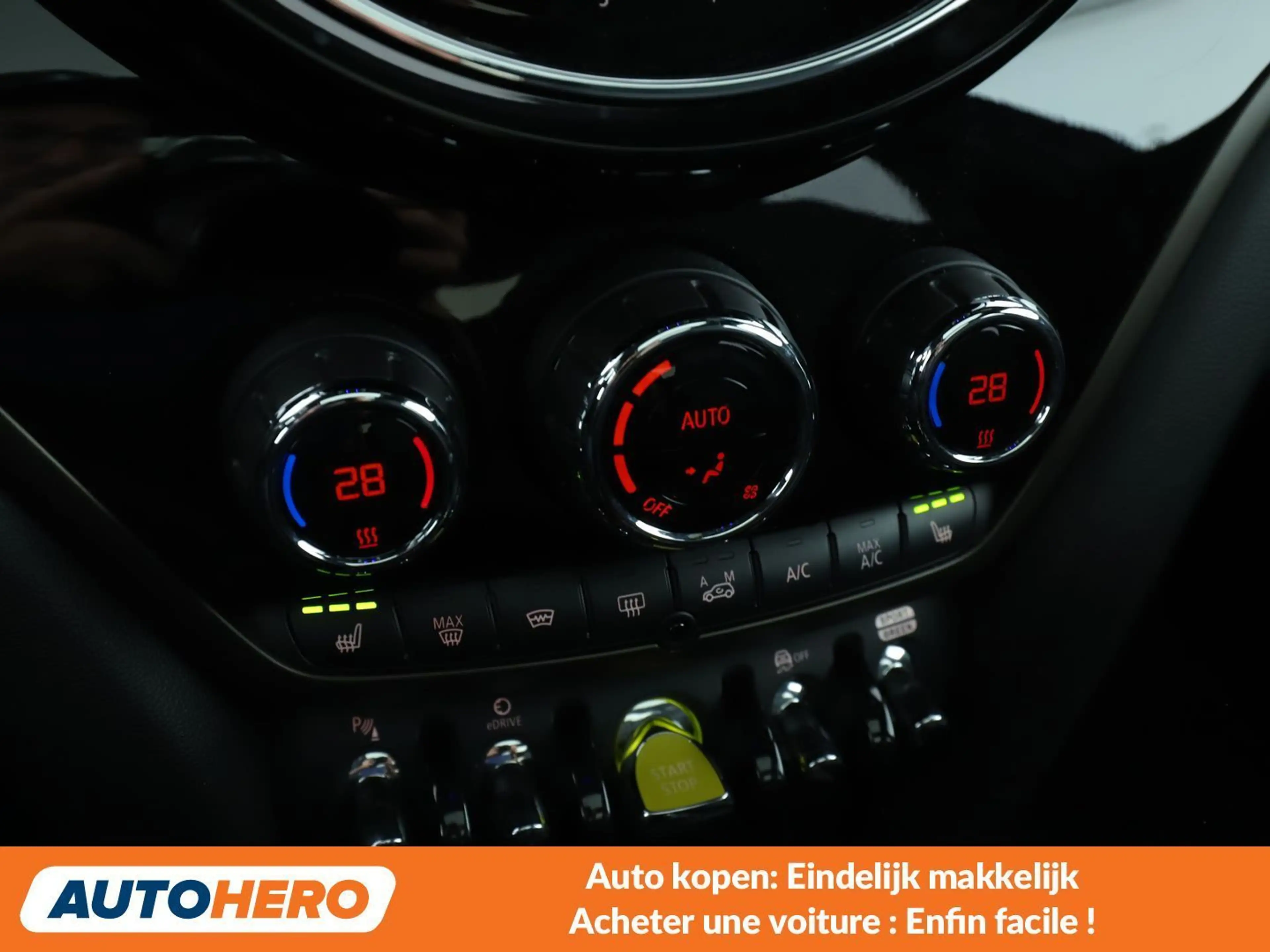 MINI Cooper SE Countryman Cooper S E Hybrid ALL4 John Cooper Works Trim — photo 11