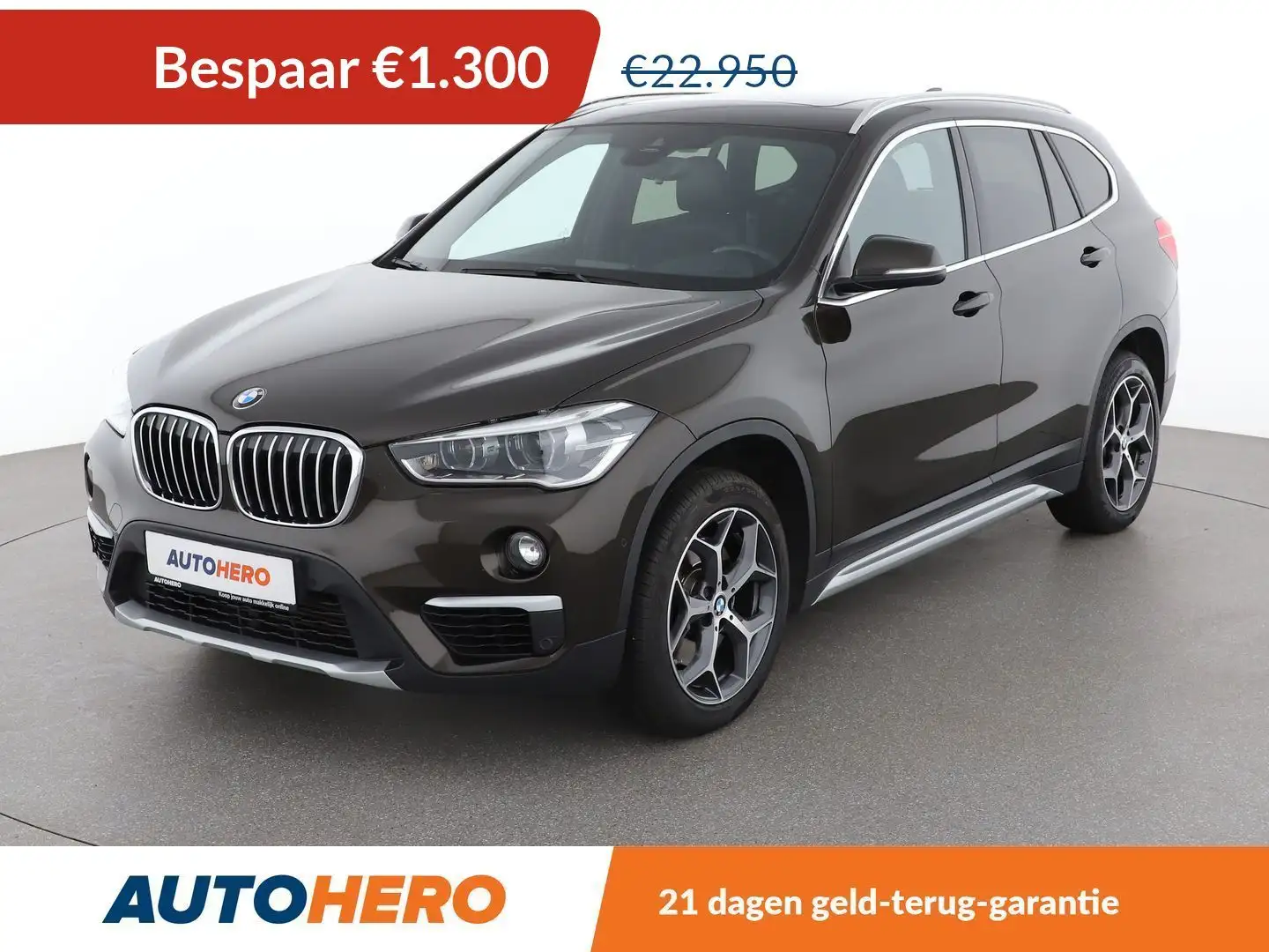 BMW X1 xDrive 20i xLine Braun - 1