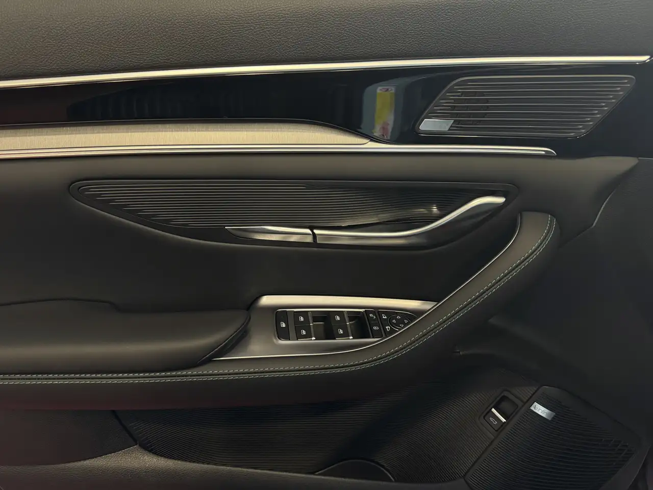 BYD Seal U 2026 — фото 21