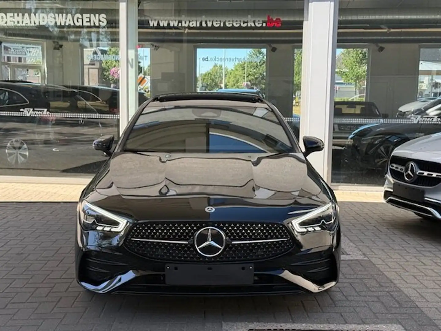 Mercedes-Benz CLA 200 Amg-FaceLift-Pano-NigtP-KeyLs-MultiB-Sfeer-Cam Noir - 1
