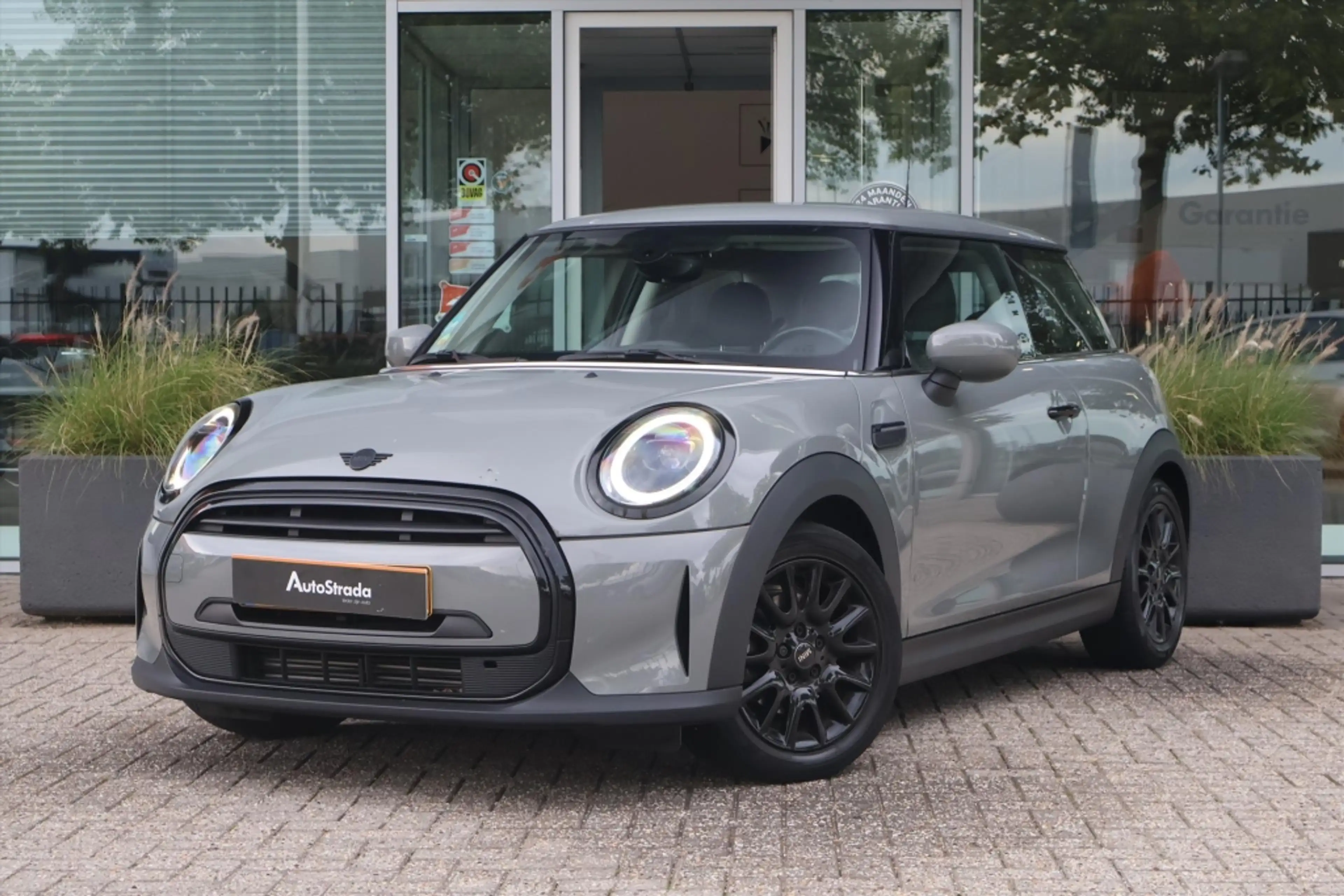 MINI One Mini 3-Deurs (f56) 1.5 Business Edition 102pk | LE