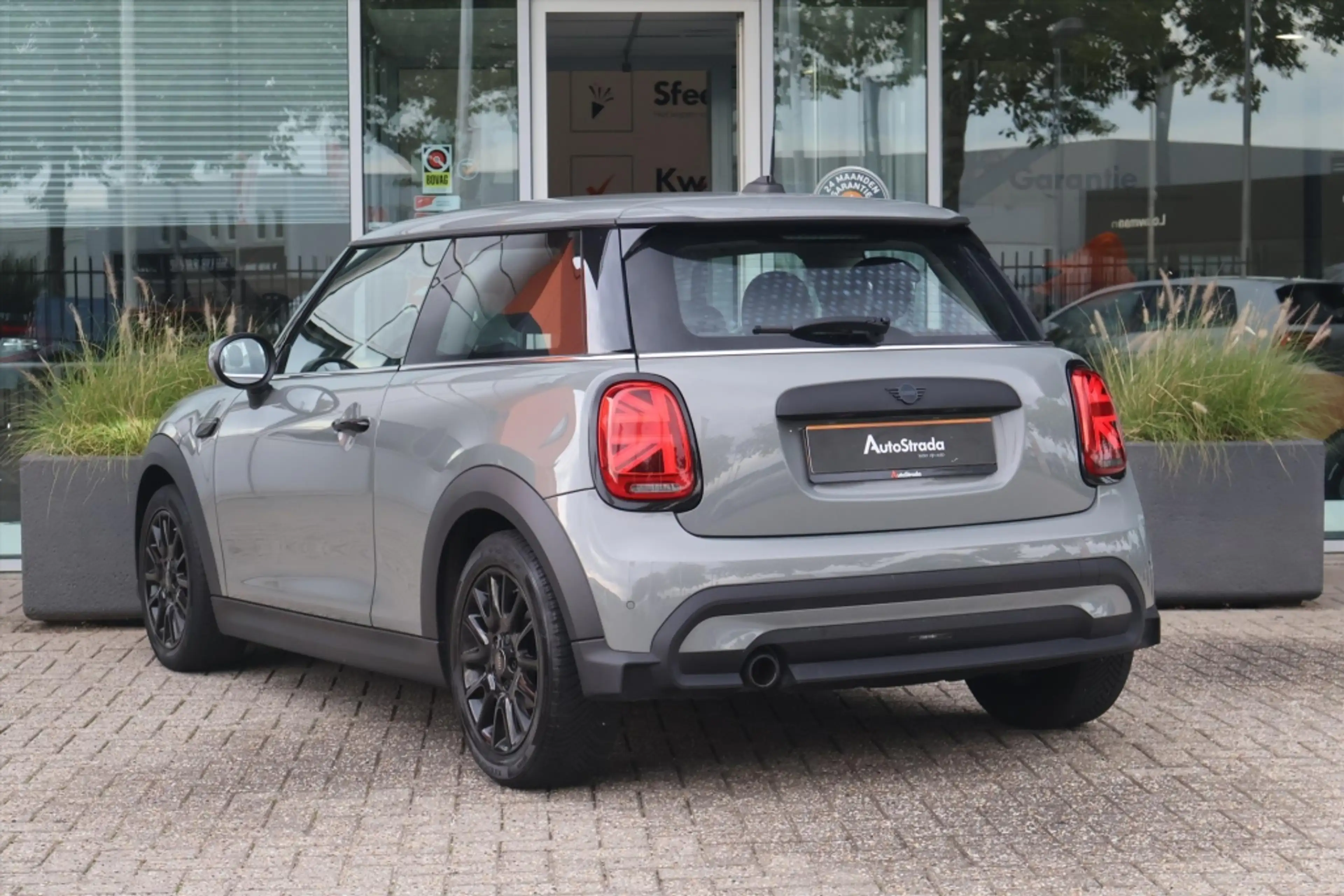 MINI One Mini 3-Deurs (f56) 1.5 Business Edition 102pk | LE — photo 2